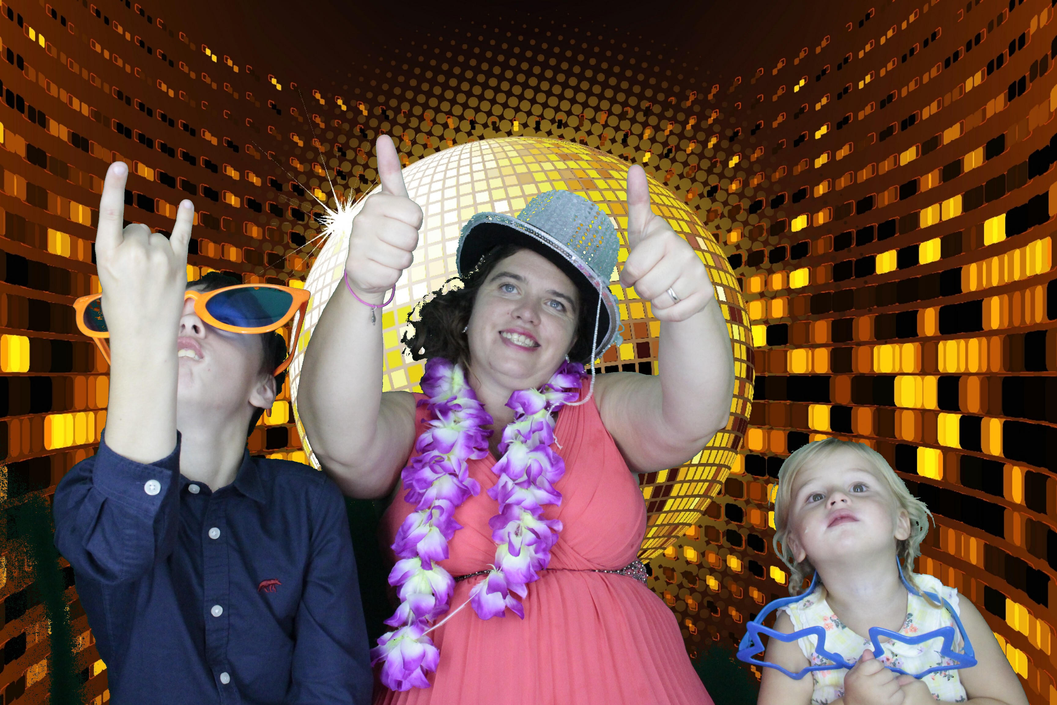 Katie and Jons Wedding | View more photos from the event at gallery.myphotoboothexperience.co.uk/u/MyPhotoBoothExperienceLtd/Katie-and-Jons-Wedding